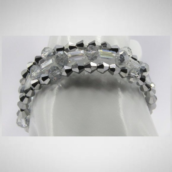 SILVER & CLEAR Beaded Jewelry Set - Picture 5 of 6